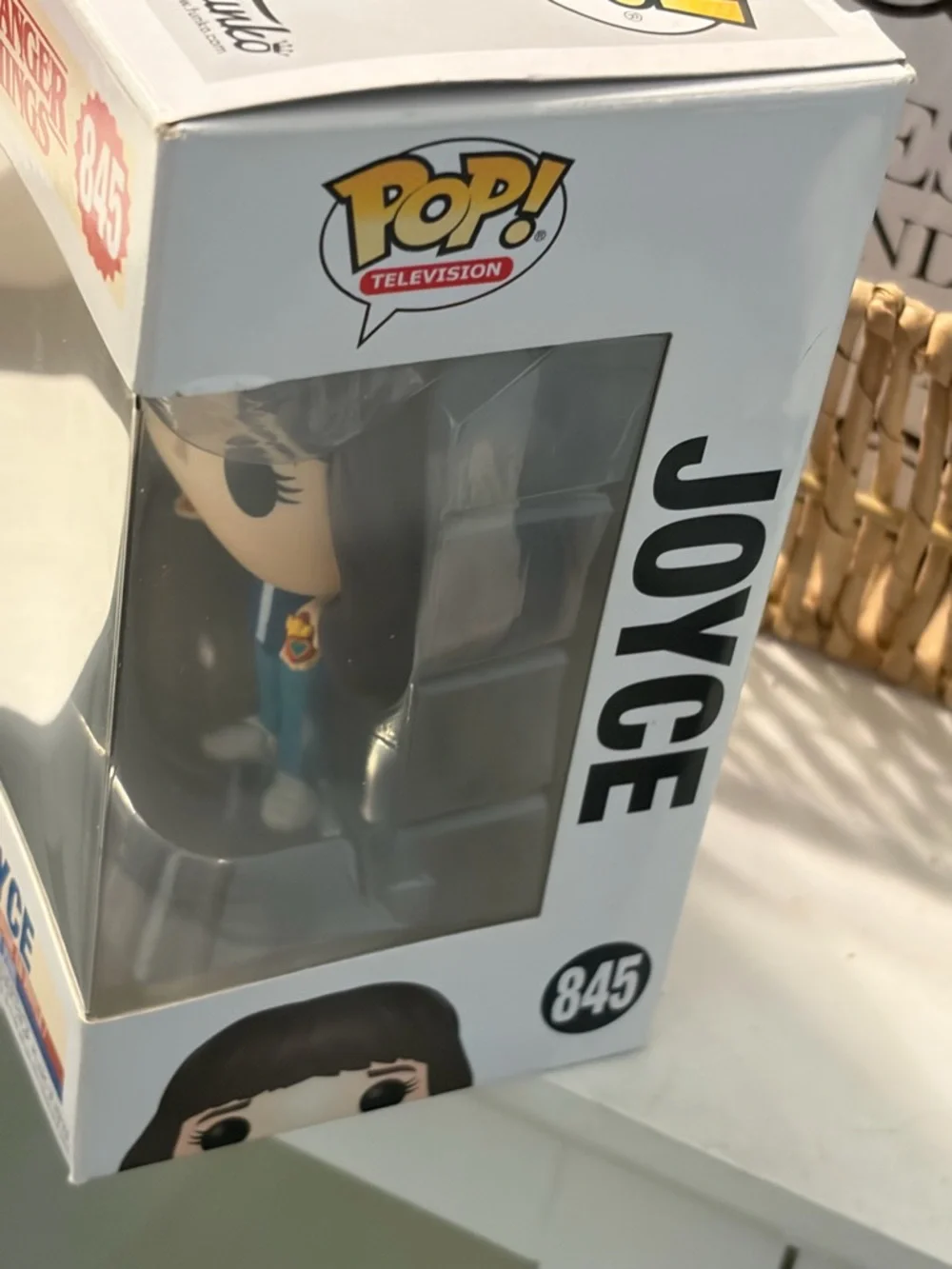 Funko Pop! Television Stranger Things Joyce #845 - Picture 3 of 5